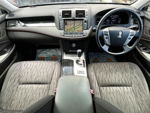 TOYOTA CROWN sedan 2010