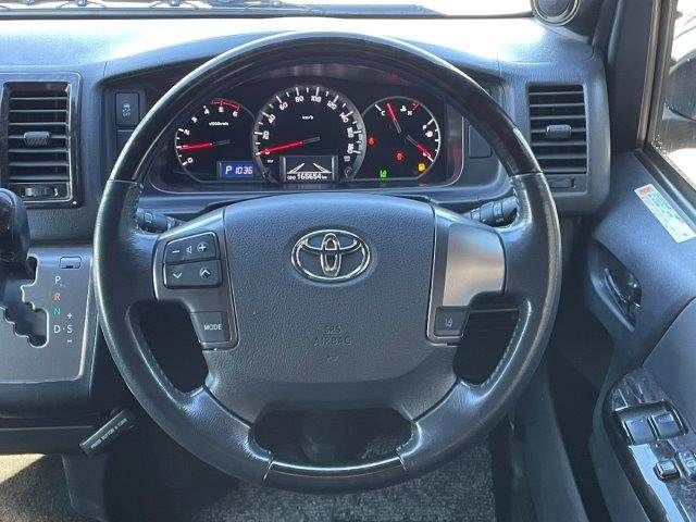 TOYOTA HIACE van 2WD 2019