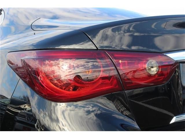 NISSAN SKYLINE HYBRID 2015