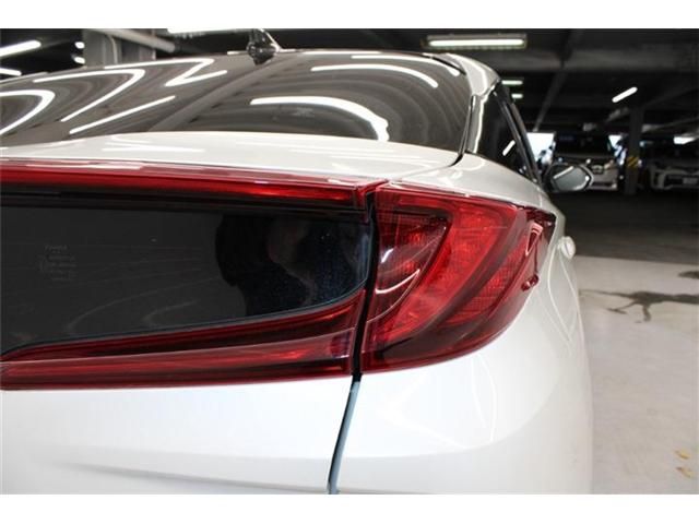 TOYOTA PRIUS PHV 2019