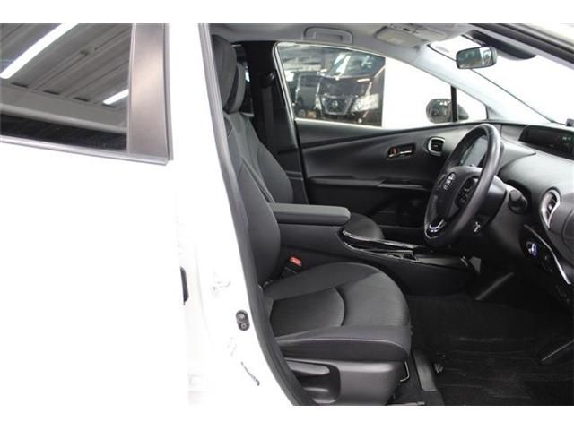 TOYOTA PRIUS PHV 2019