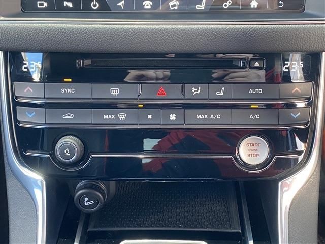 JAGUAR JAGUAR XFseries 2017