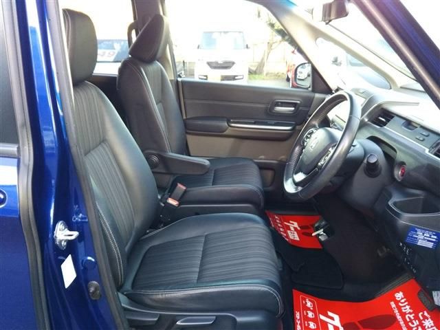 HONDA FREED HYBRID 4WD 2017