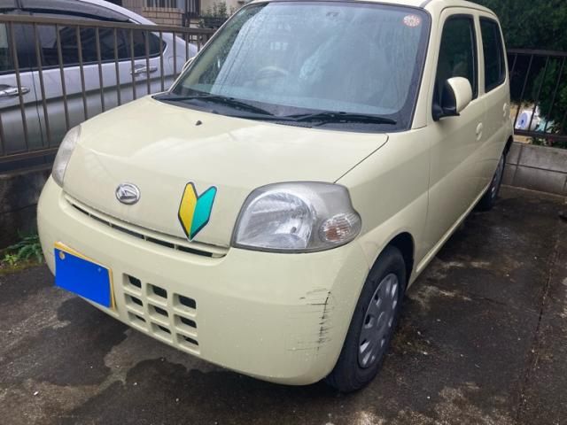 DAIHATSU ESSE 2010