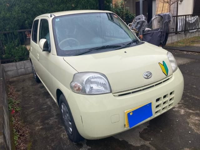 DAIHATSU ESSE 2010