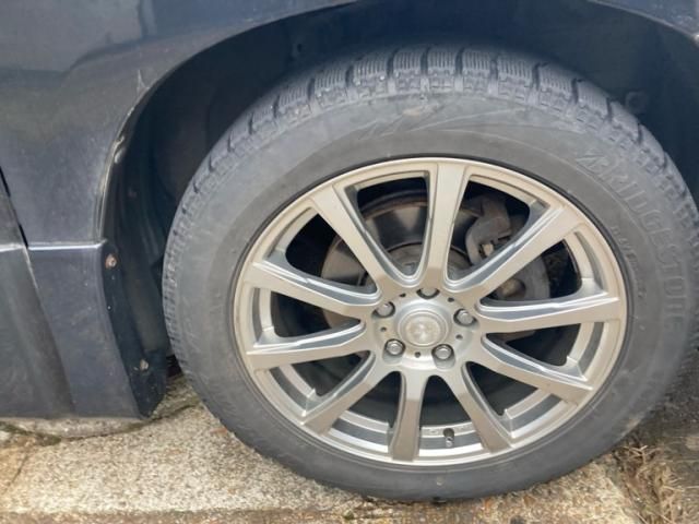 TOYOTA VELLFIRE 2010