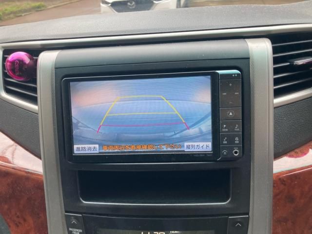 TOYOTA VELLFIRE 2010