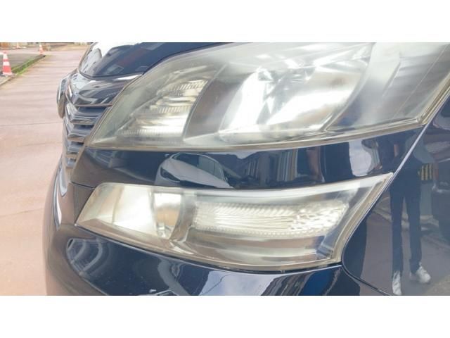 TOYOTA VELLFIRE 2010