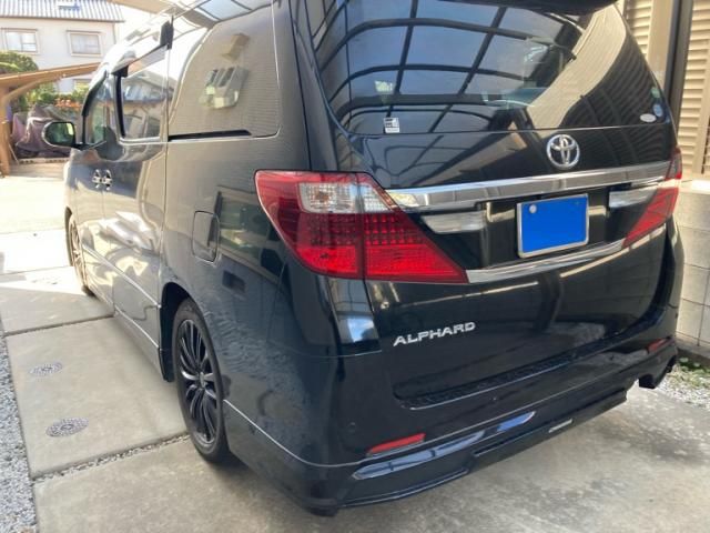 TOYOTA ALPHARD 2012
