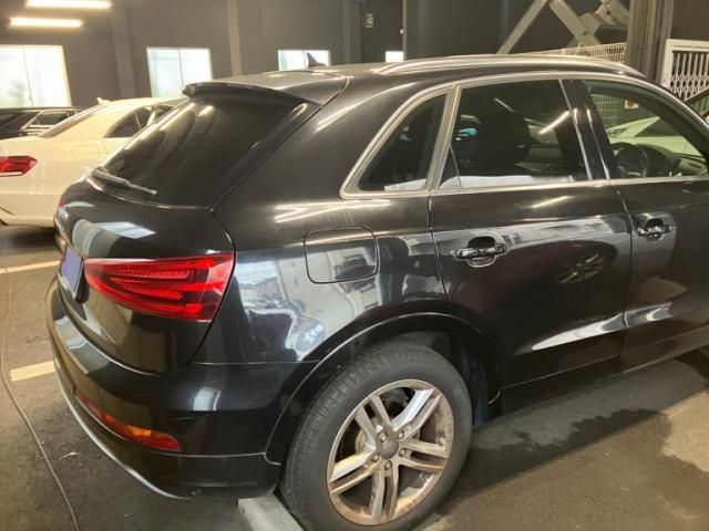 AUDI AUDI Q3 2012
