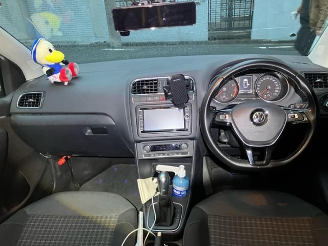 VOLKSWAGEN VOLKSWAGEN POLO 2016