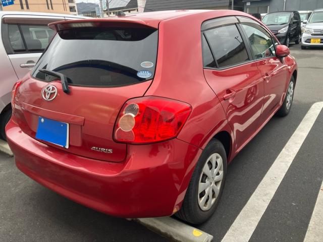 TOYOTA AURIS 2008