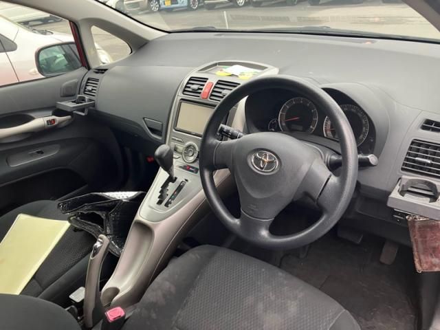 TOYOTA AURIS 2008