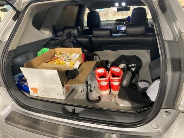 TOYOTA PRIUS Alpha 2012