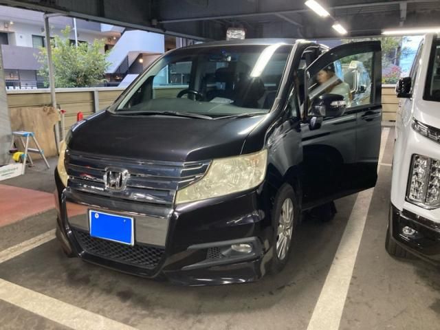 HONDA STEPWAGON SPADA 2010