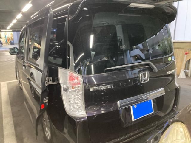 HONDA STEPWAGON SPADA 2010