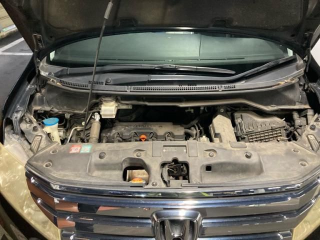 HONDA STEPWAGON SPADA 2010