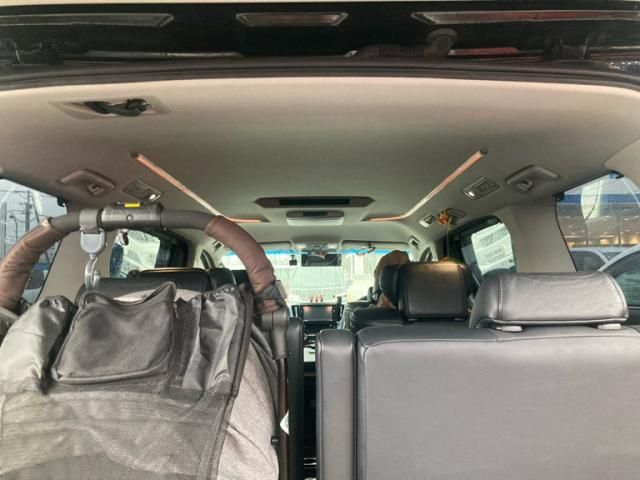 TOYOTA ALPHARD hybrid 4WD 2015