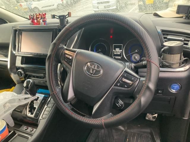 TOYOTA ALPHARD hybrid 4WD 2015