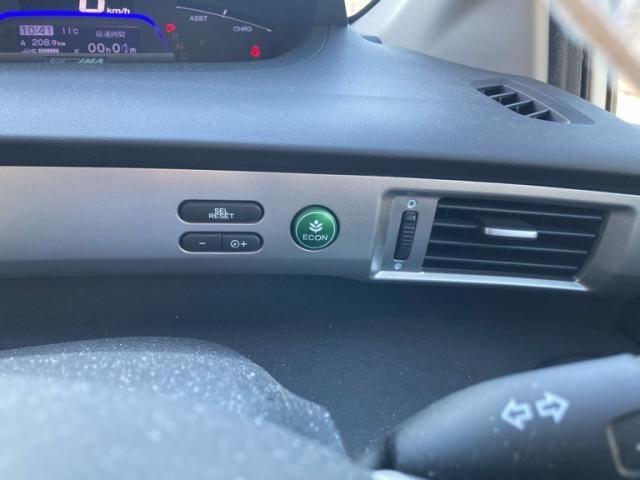 HONDA FREED HYBRID 2011