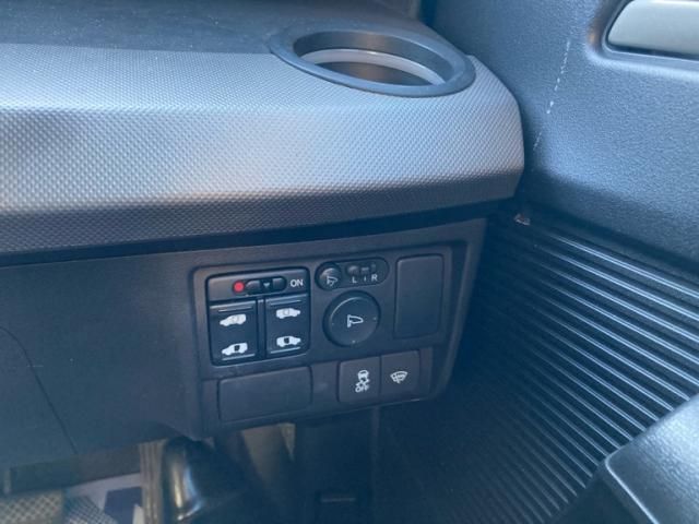 HONDA FREED HYBRID 2011