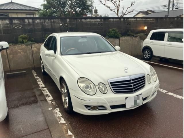 MERCEDES BENZ MERCEDES BENZ E class sedan 2009