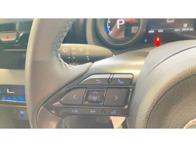 TOYOTA YARIS CROSS 2023