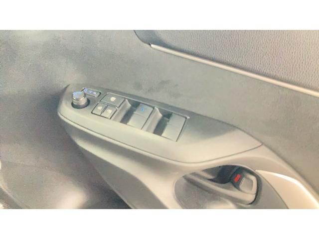 TOYOTA YARIS CROSS 2023