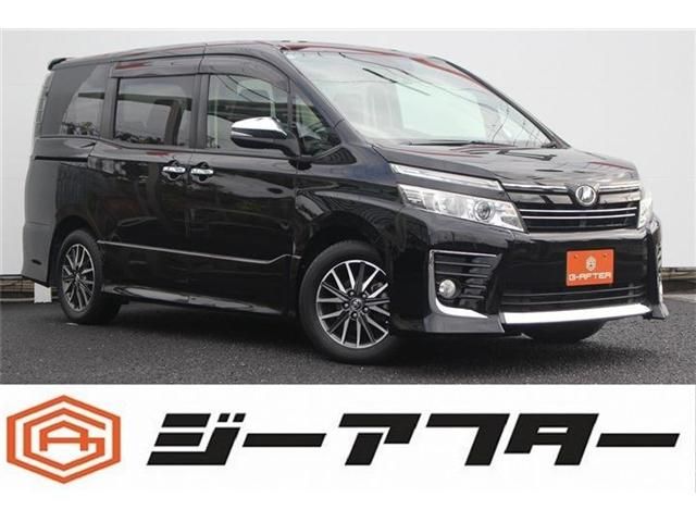 TOYOTA VOXY 2016