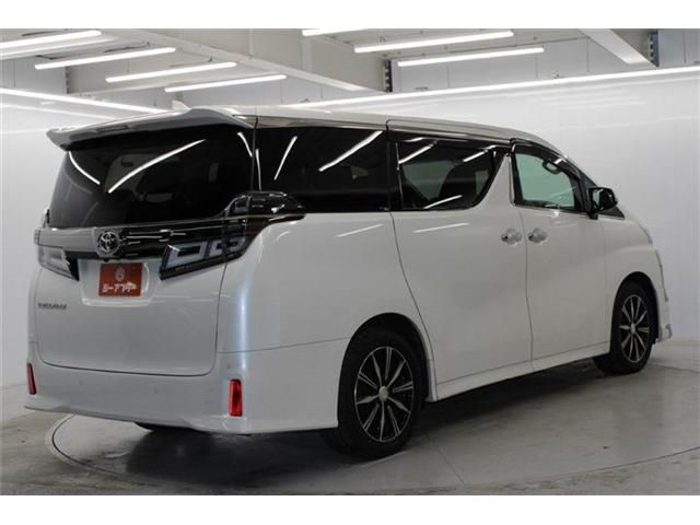 TOYOTA VELLFIRE 2020