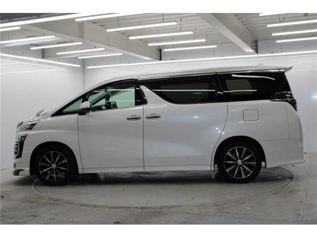 TOYOTA VELLFIRE 2020