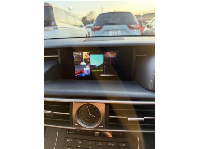 TOYOTA LEXUS IS200t 2015