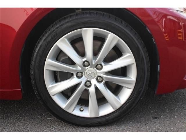 TOYOTA LEXUS IS200t 2015