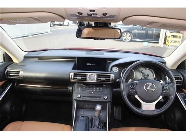 TOYOTA LEXUS IS200t 2015