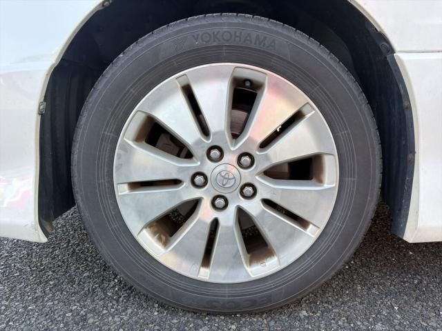 TOYOTA ALPHARD V 2004