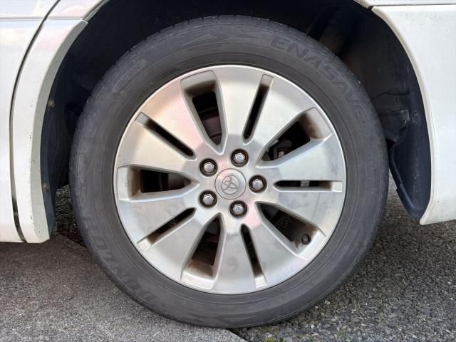 TOYOTA ALPHARD V 2004