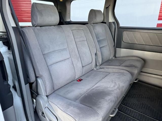 TOYOTA ALPHARD V 2004