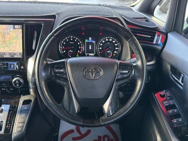 TOYOTA VELLFIRE 2016