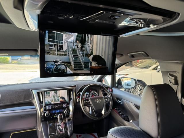 TOYOTA VELLFIRE 2016