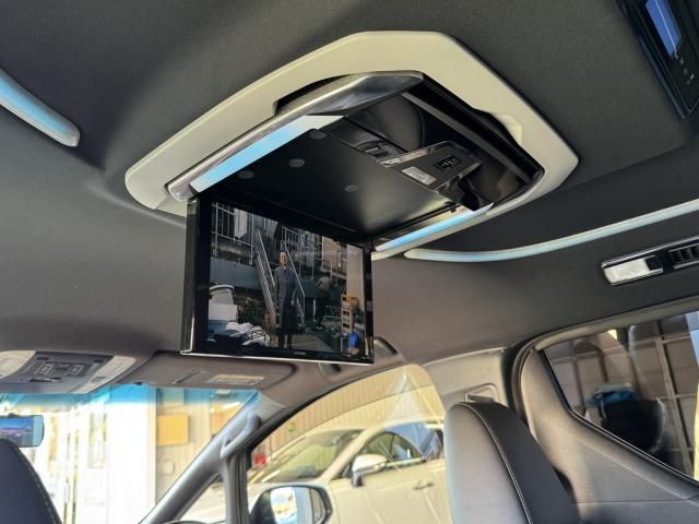 TOYOTA VELLFIRE 2016