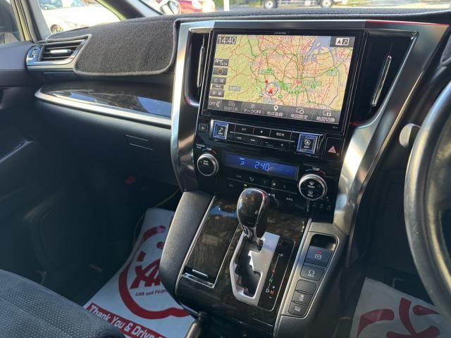 TOYOTA VELLFIRE 2016