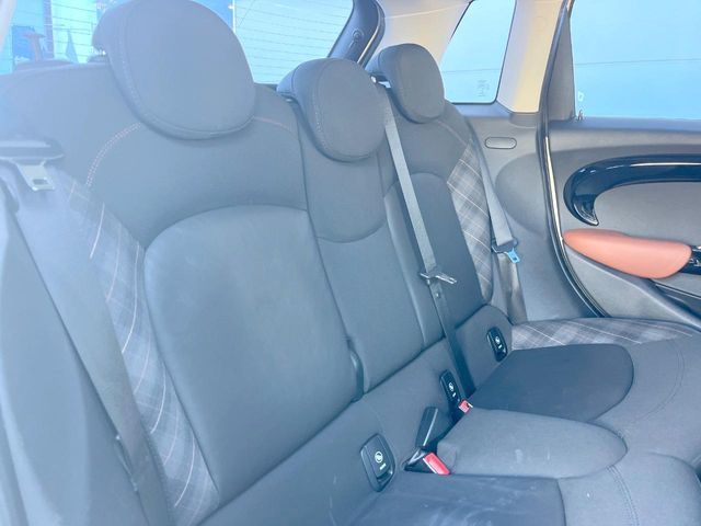 BMW BMW MINI COOPER D 5DOOR 2017