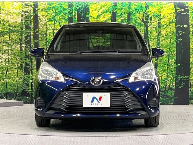TOYOTA VITZ 2017