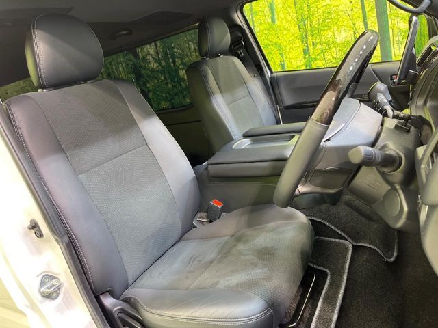 TOYOTA HIACE van 2WD 2025