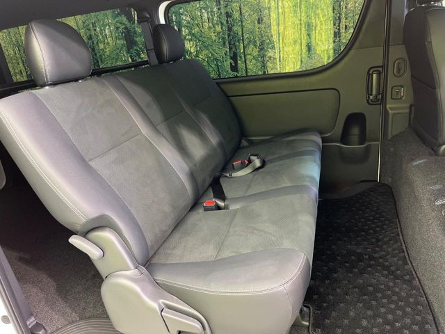 TOYOTA HIACE van 2WD 2025