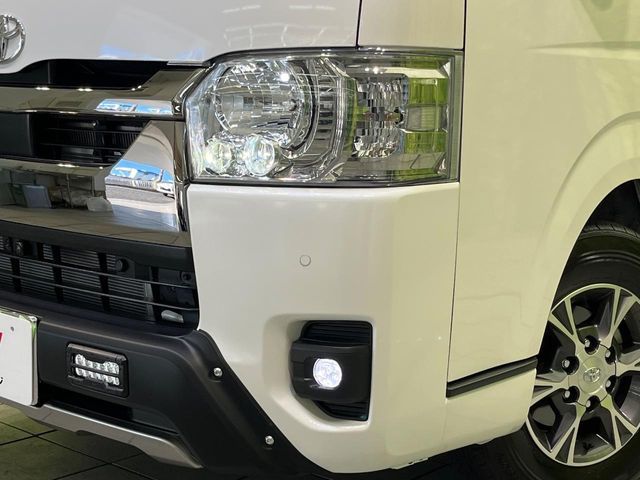 TOYOTA HIACE van 2WD 2025