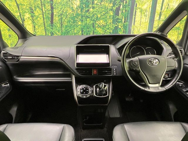 TOYOTA ESQUIRE HYBRID 2016