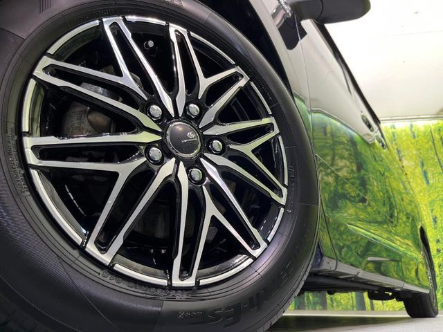 TOYOTA ESQUIRE HYBRID 2016