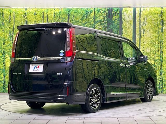 TOYOTA ESQUIRE HYBRID 2016