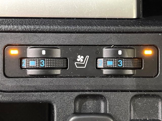 TOYOTA LANDCRUISER PRADO 2022